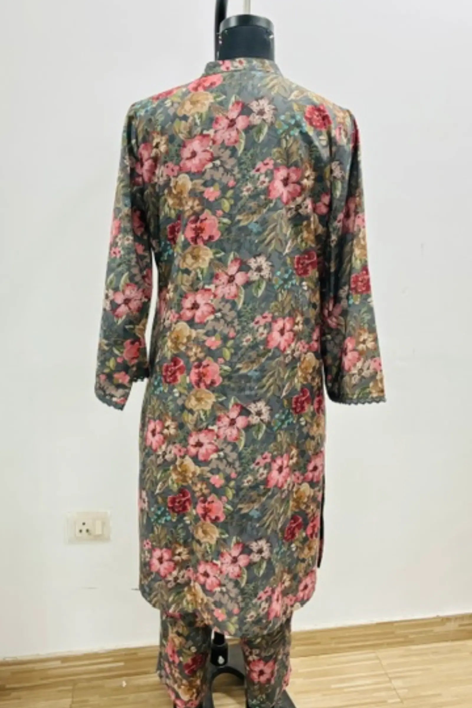 Aashvi Cotton Ethnic Print Kurta Set