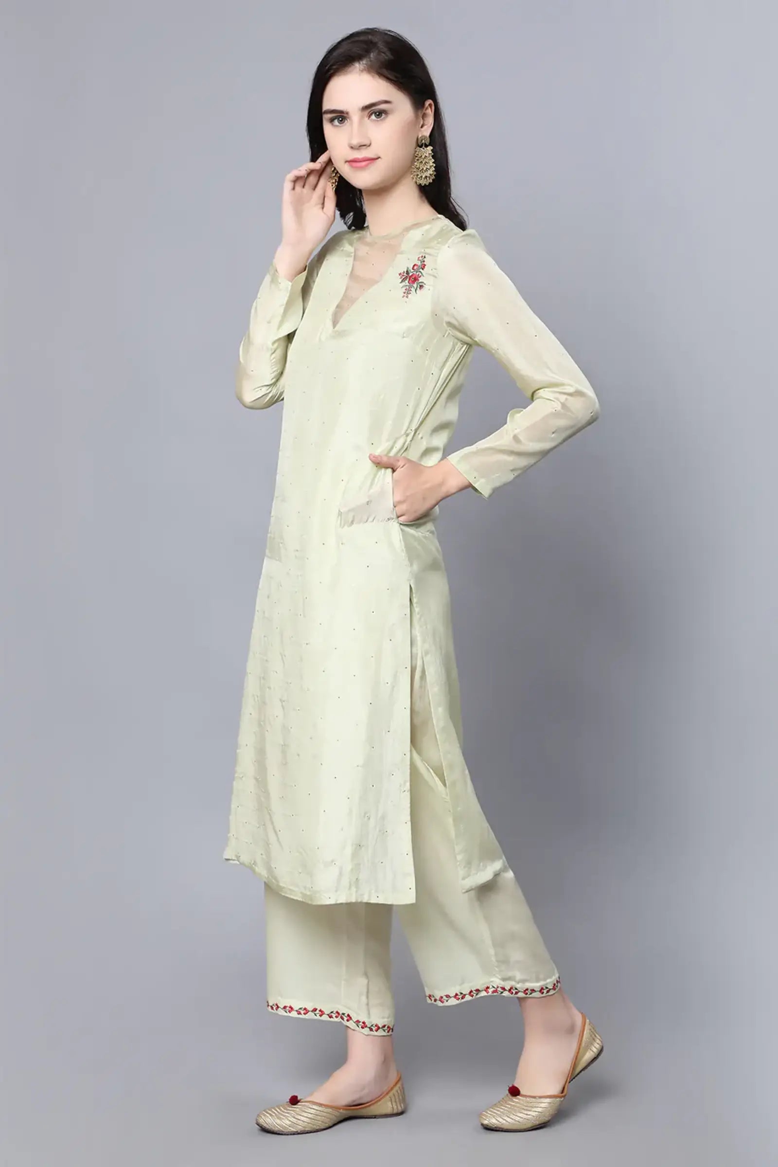 100% Cupro Silk kurta with organza and mukaish sprinkling