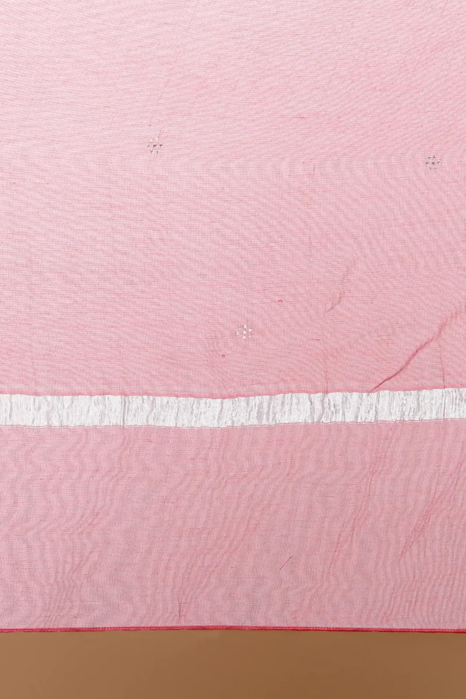 Yarn dyed chanderi kurta accentutated with hand machine embroidery on the textured shoulder yoke