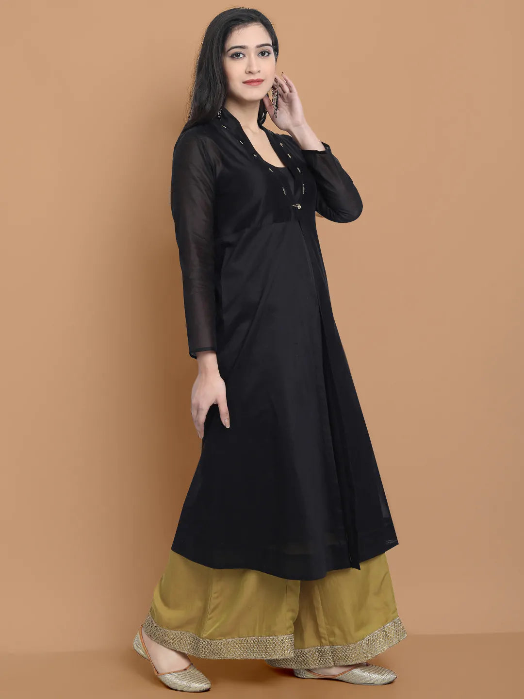 Hand and Machine embroidered front open kurta made on silk chanderi , paired with inner kurta and wide farshi in modal satin