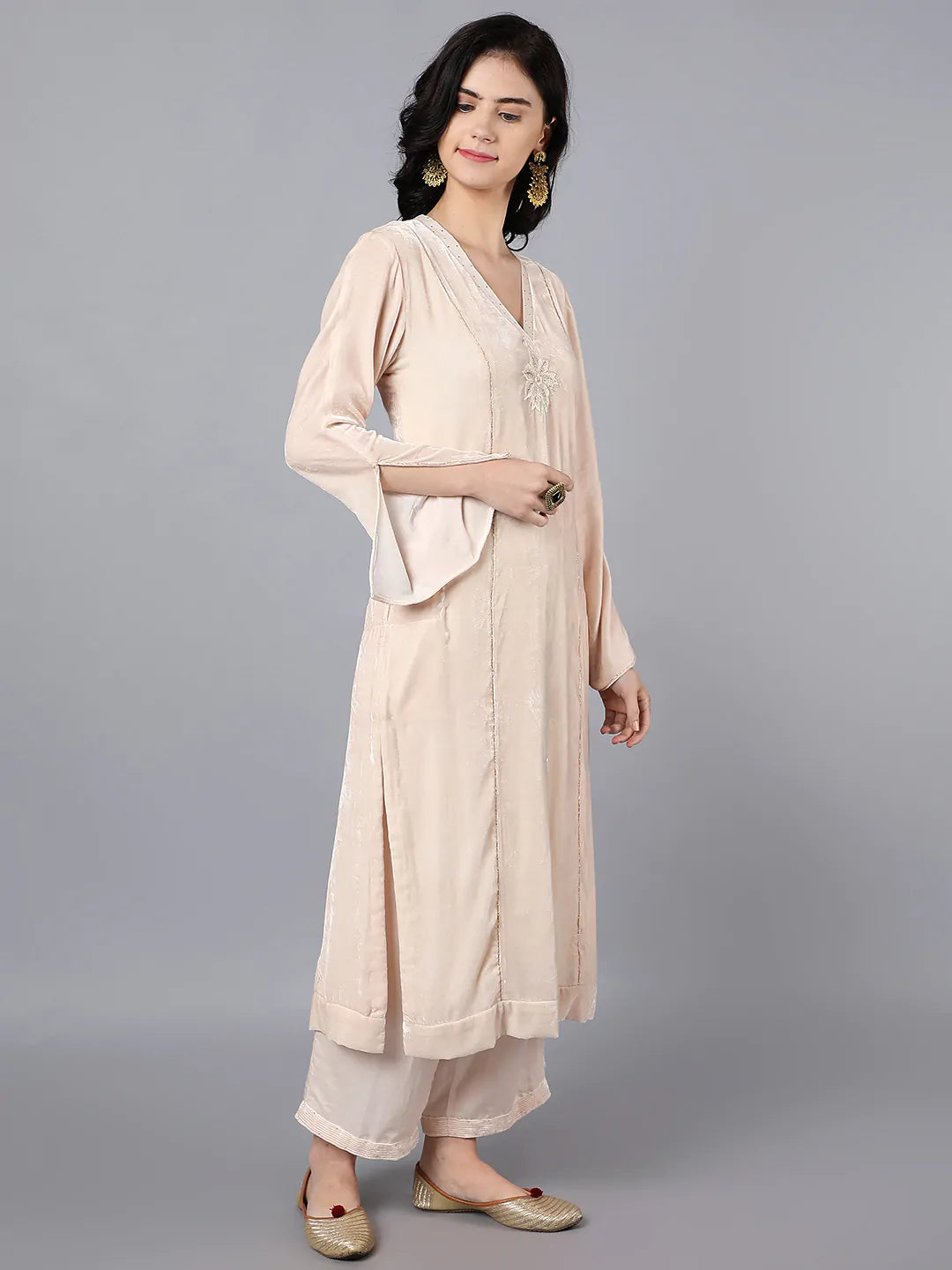 Viscose velvet kurta with gota work and machine embroidery