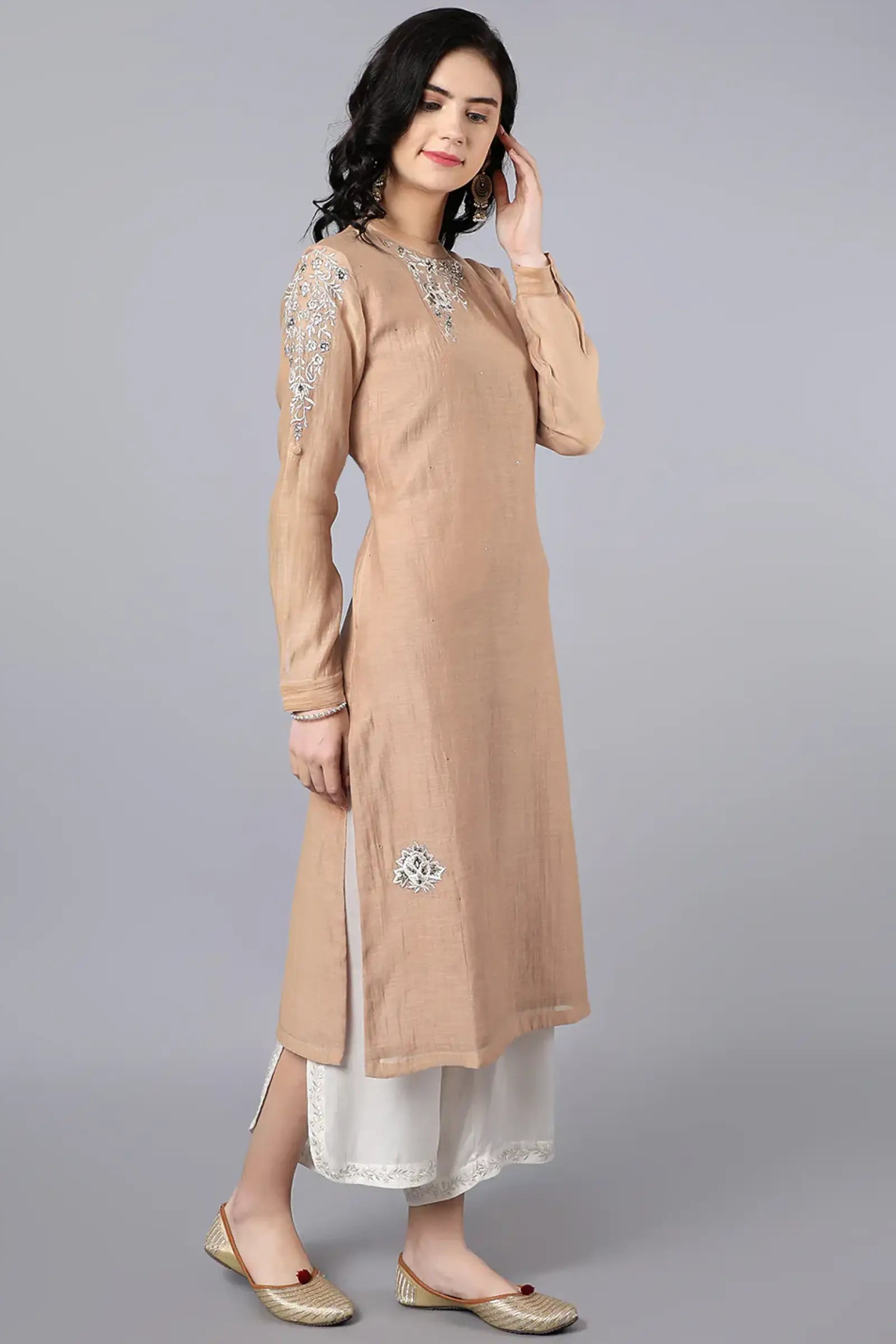 Chanderi kurta with resham and badla embroidery