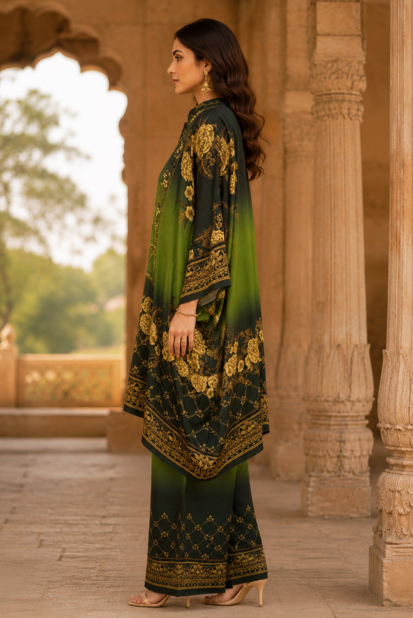 Jisna Crepe Ornate gold-toned flora Kaftan Set
