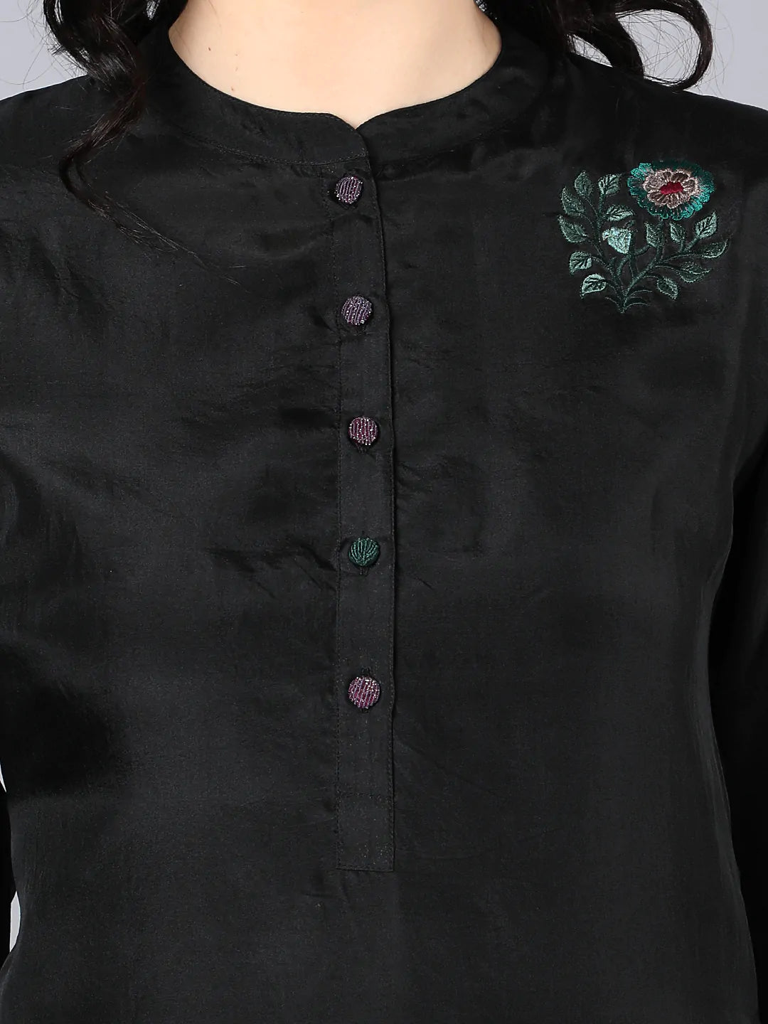 Cupro silk kurta with embroidered buta on chest Paired with embroided black farshi in modal satin
