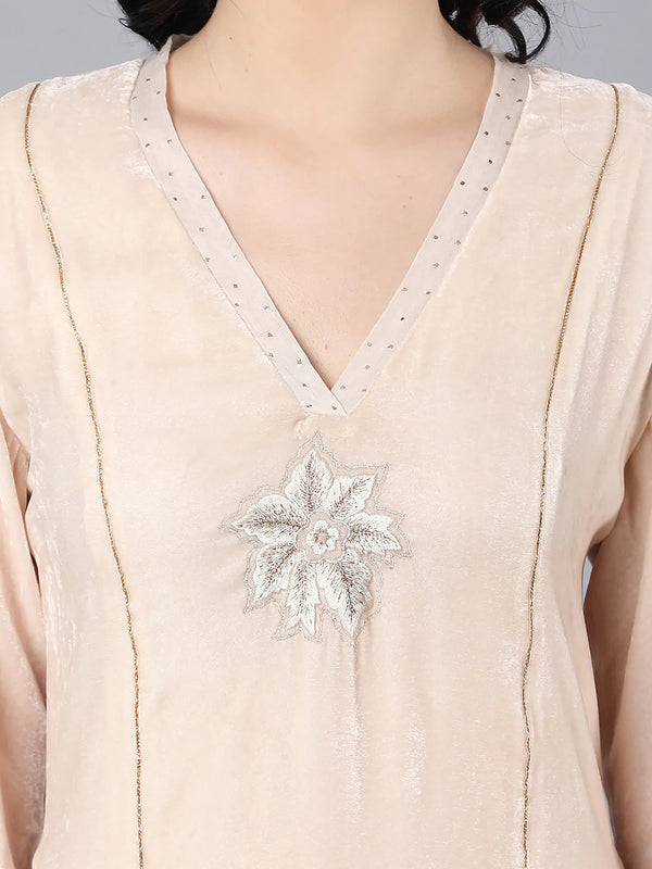 Viscose velvet kurta with gota work and machine embroidery