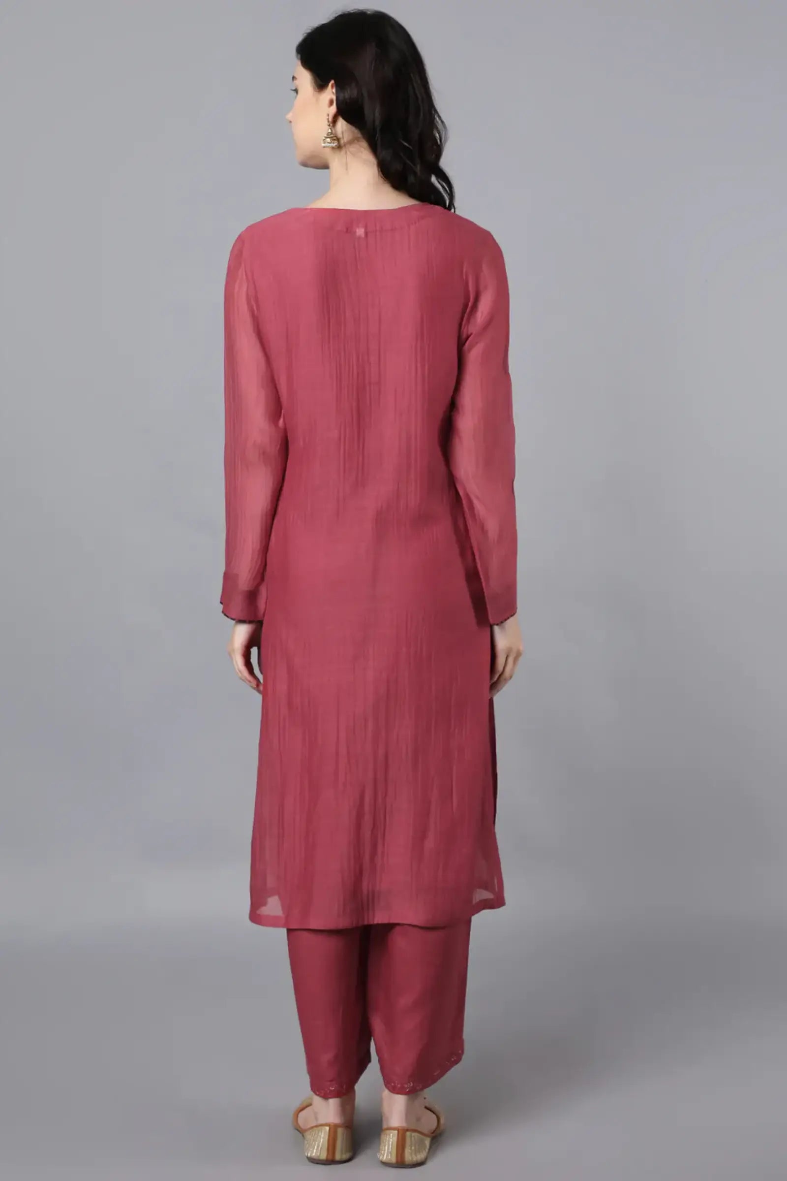V neck chanderi kurta paired with farshi pant