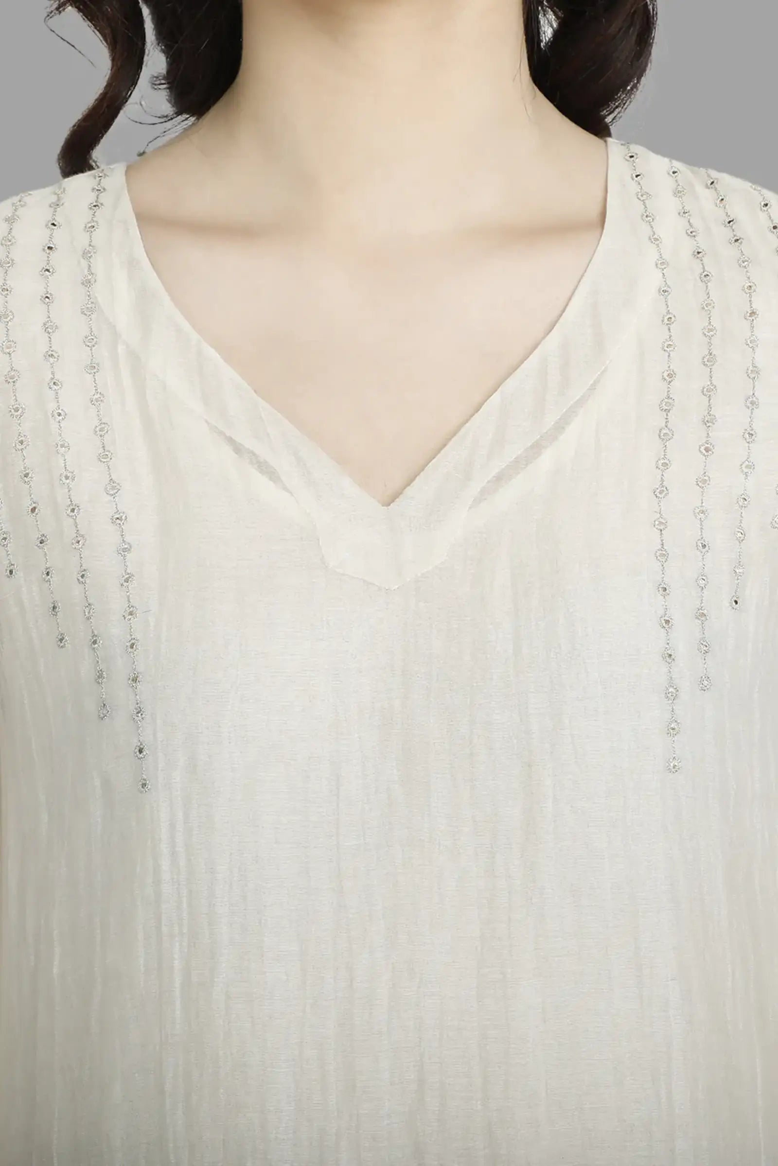 Mukesh Embroidery Ivory Chanderi Kurta