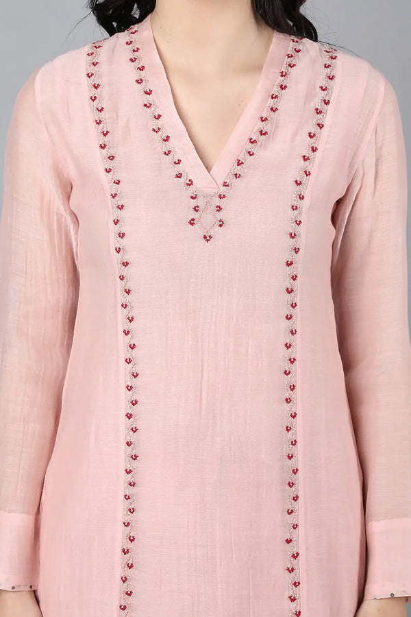 chanderi kurta with necklace type embroidery paired with matching farshi