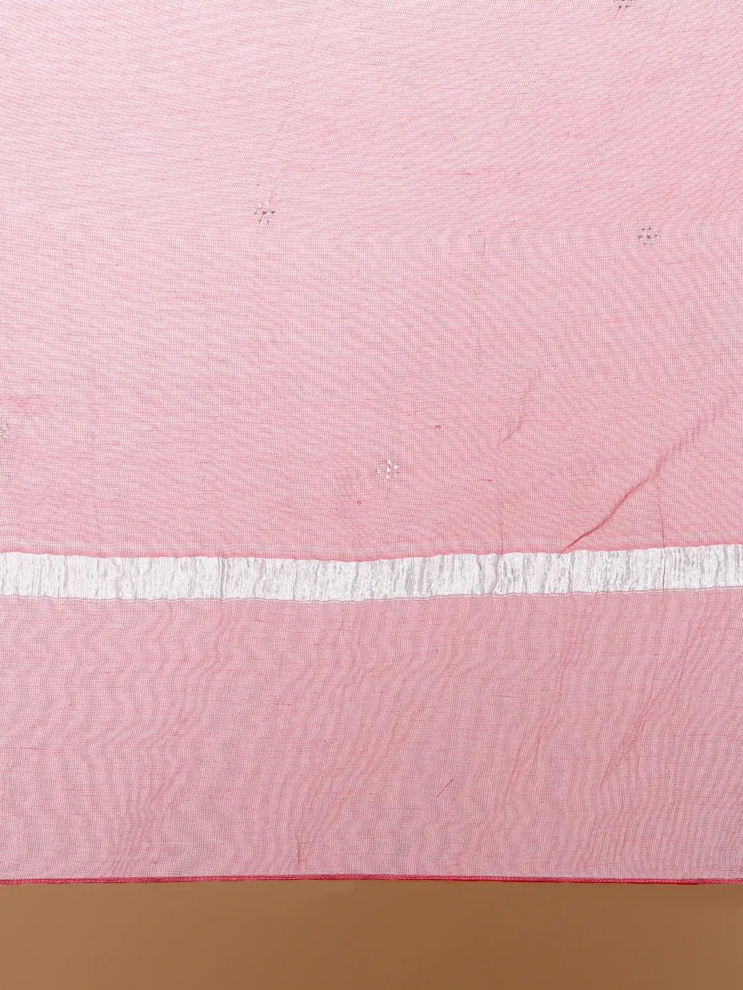 Yarn dyed chanderi kurta accentutated with hand machine embroidery on the textured shoulder yoke