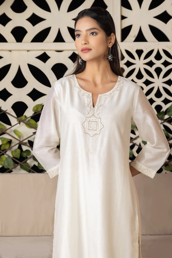 Aish Chanderi Kurta