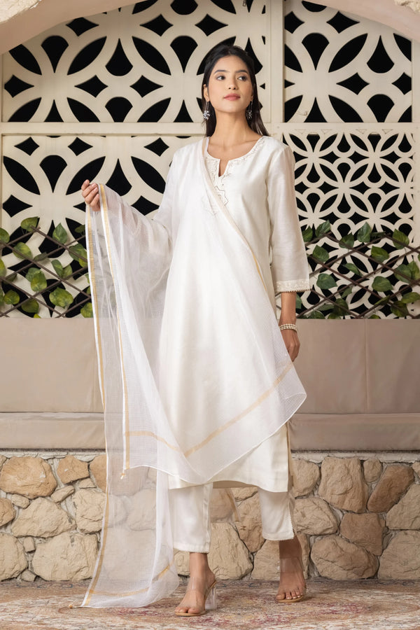 Aish Chanderi Kurta Set