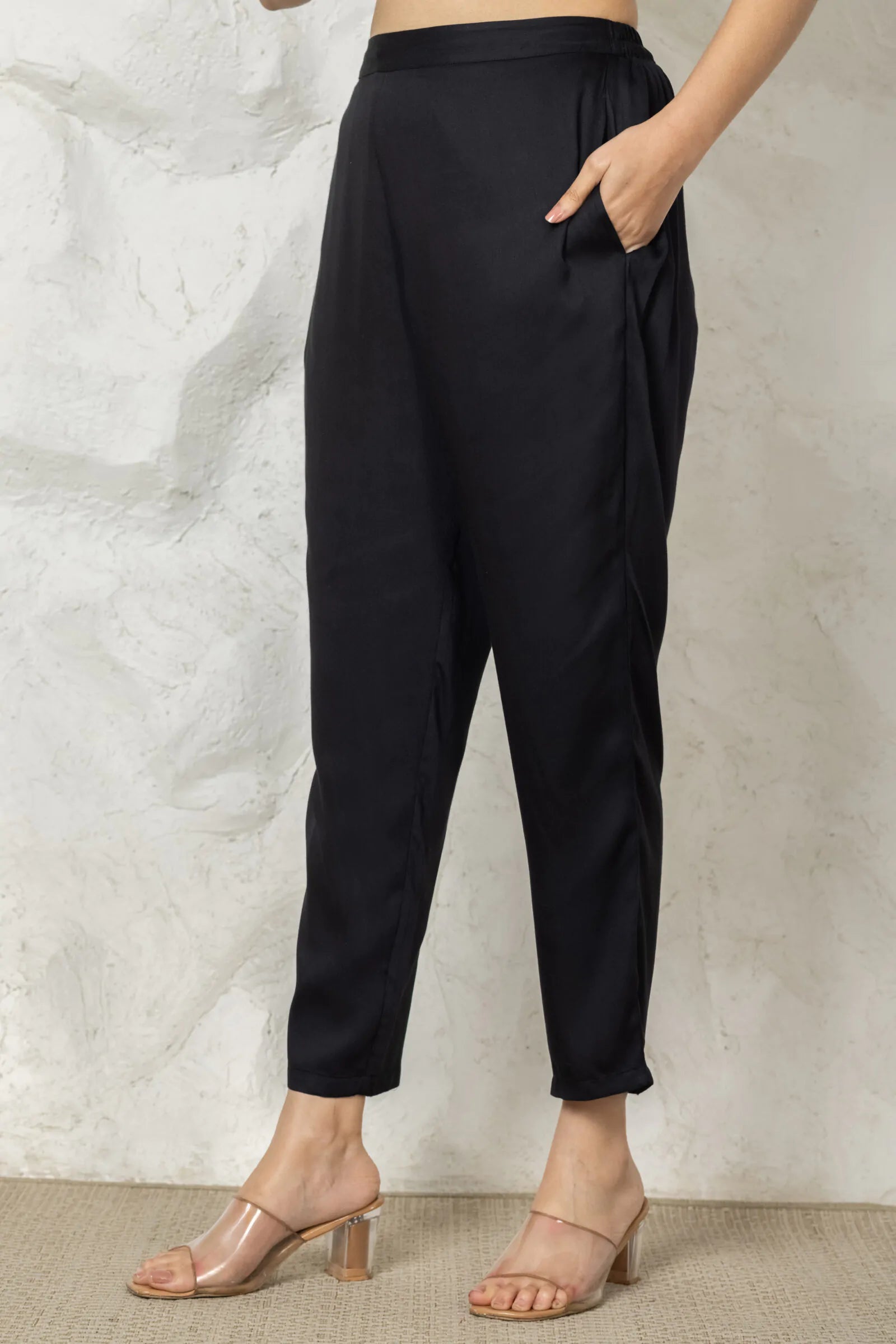 Aish Black Kurta Set