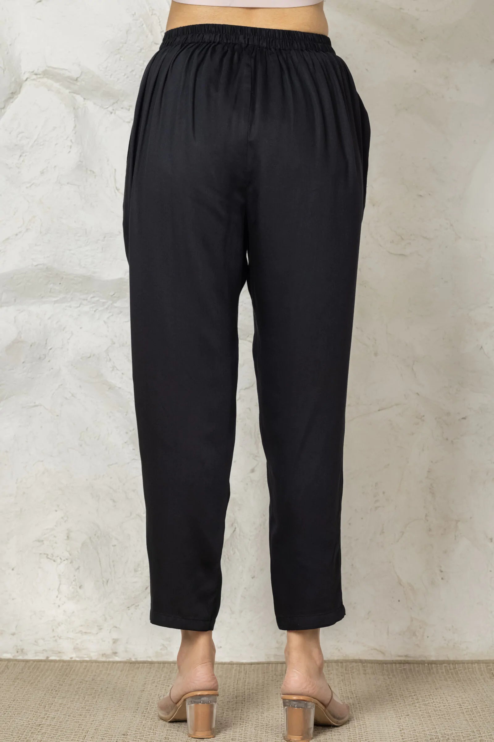 Aish Black Kurta Set