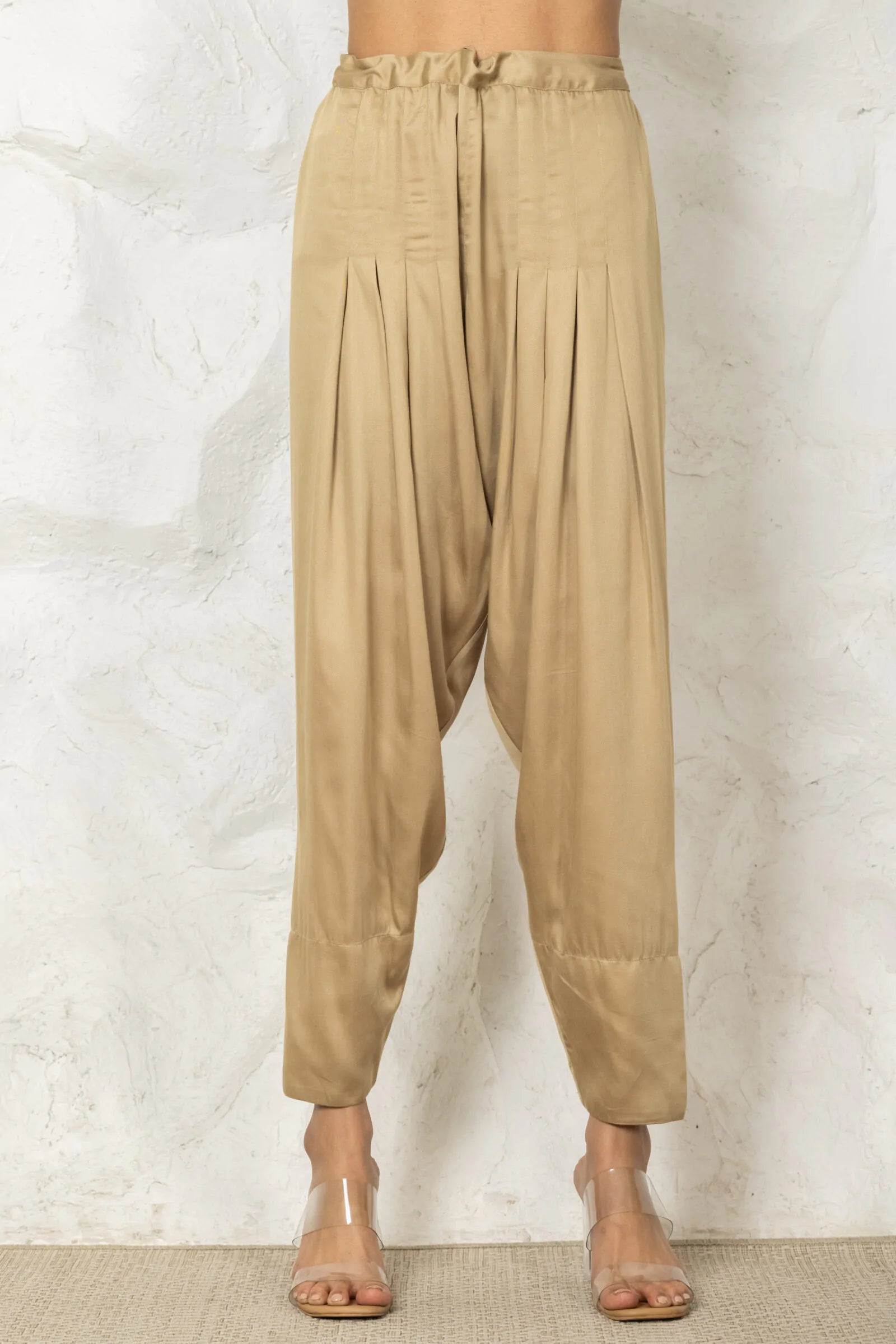 Amrelle Salwar