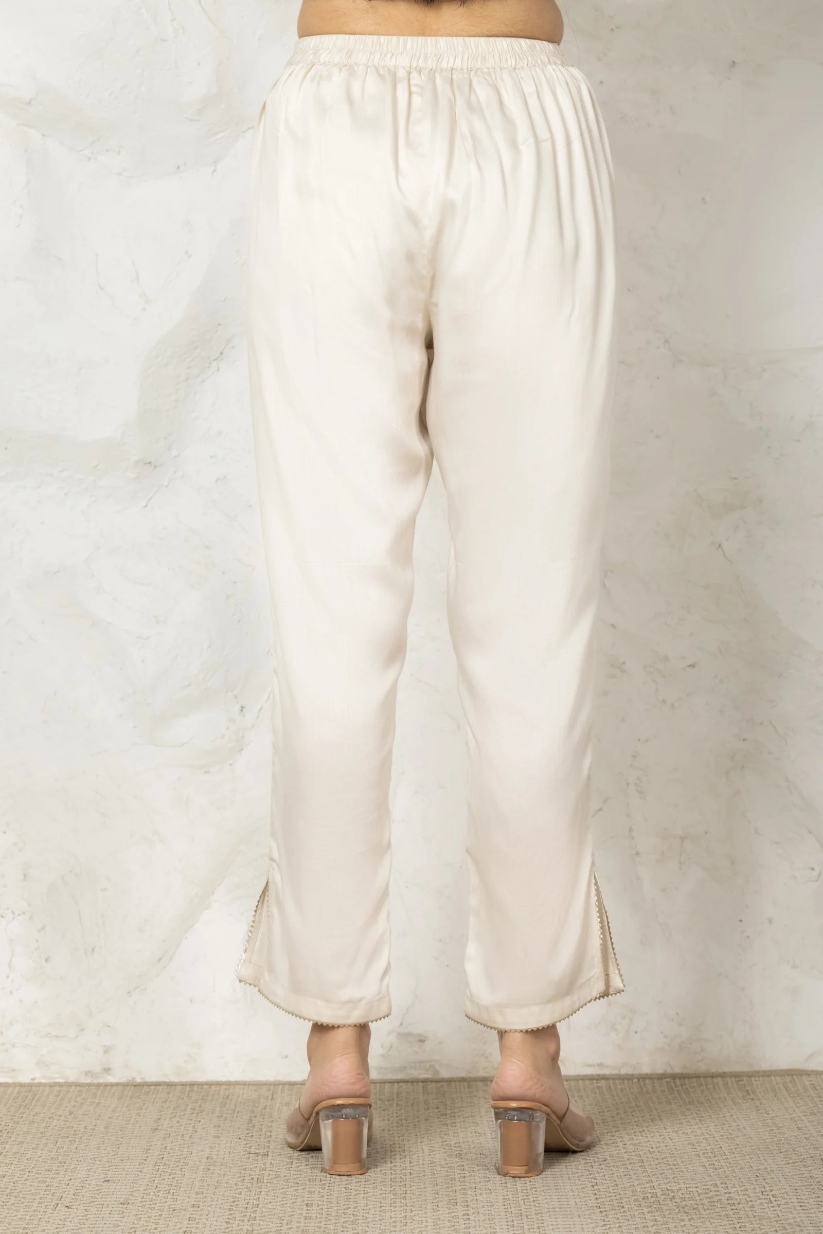 Aish Pant