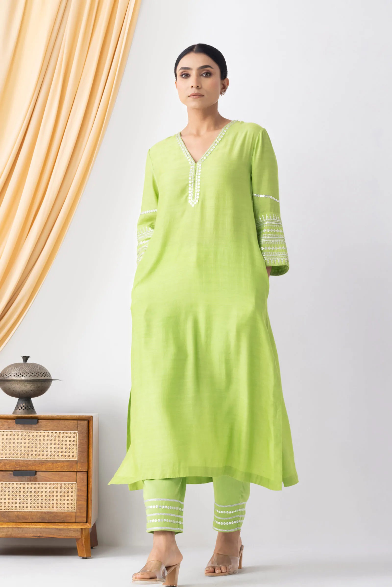 Zyra Kurta