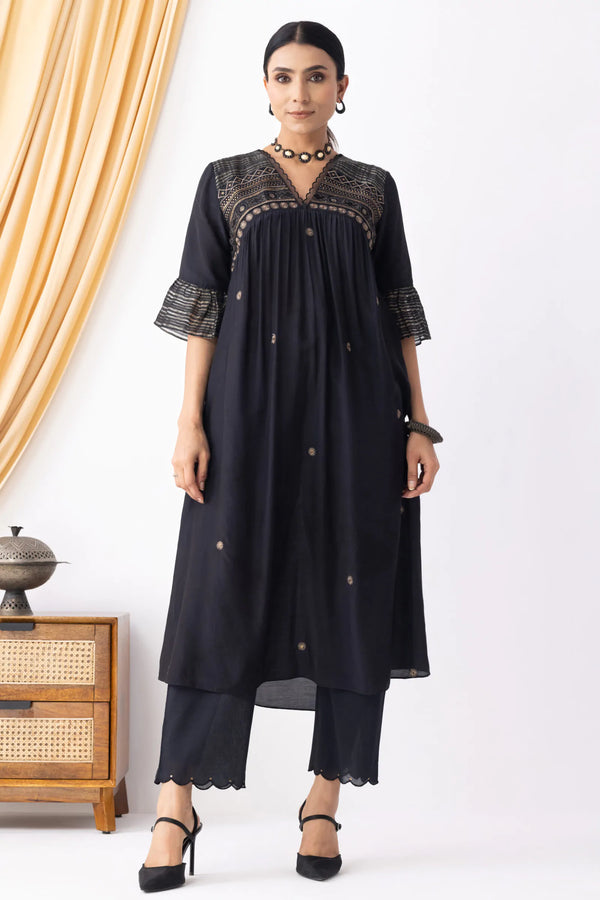 Adira Kurta Set
