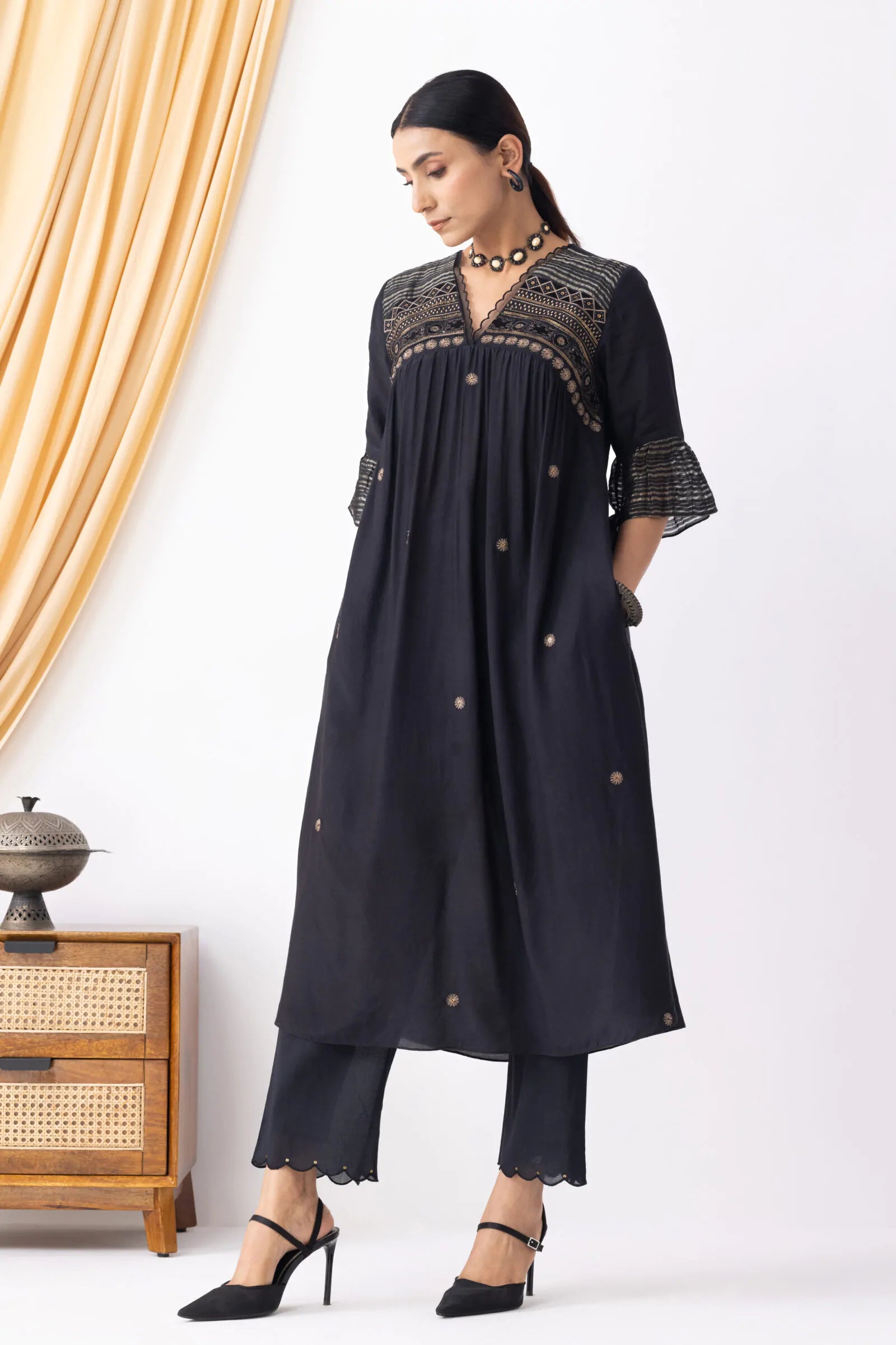 Adira Kurta Set