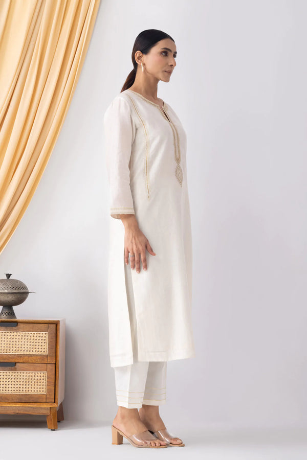 Aish Pendulum Kurta Set