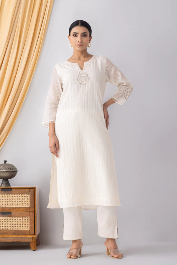 Aish Striped Chanderi Kurta